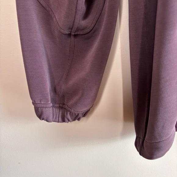 Lululemon Softstreme Half-Zip *Long Sequoia Purple Large - Picture 6 of 10